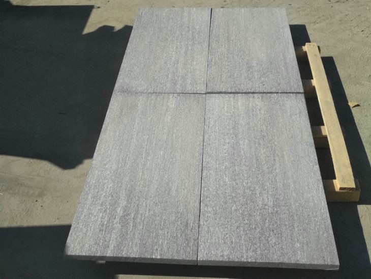 G302-Nero Santiago-Fantasy Grey Wood Granite tiles forpool_副本