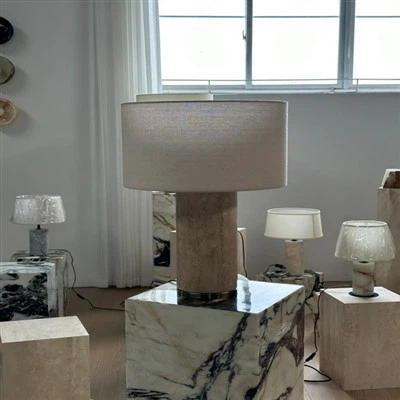 โคมไฟตั้งโต๊ะ Travertine